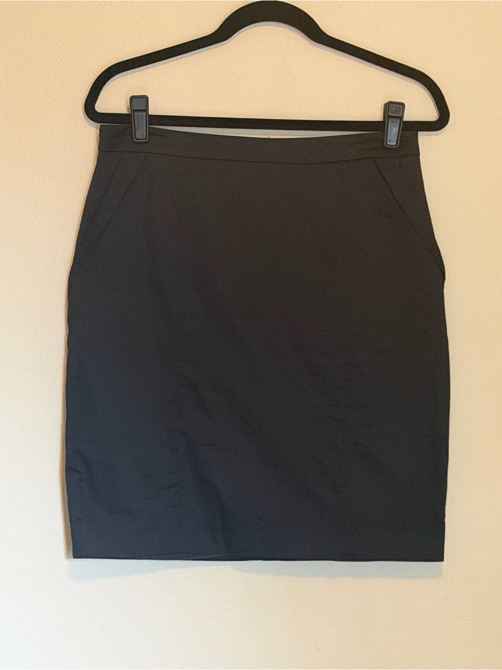H&M Classic Black Women's Pencil Skirt